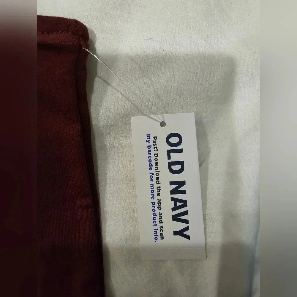 Old Navy, Size XL, Dark Red Sleeveless Crop - Picture 8 of 9